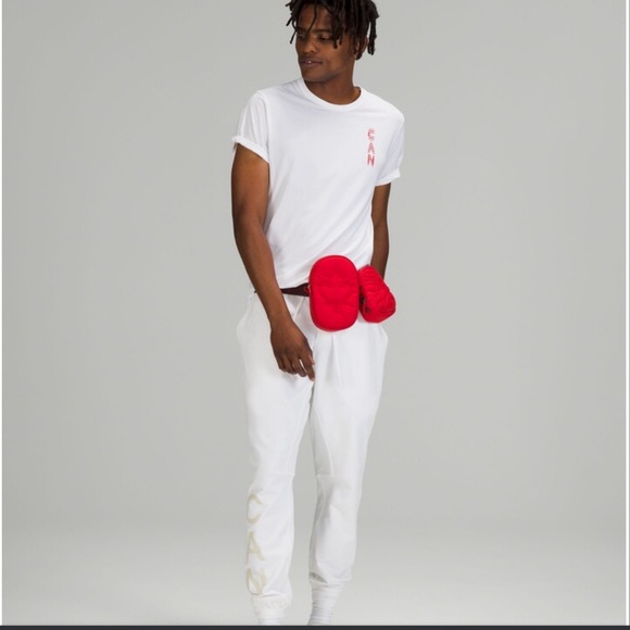 Lululemon Future Legacy Crossbody Bag/ Red - Picture 3 of 6